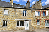 Delightful Town House Property in Normandy Village