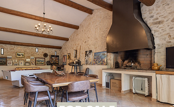 Property_For_Sale_in_France_with_Cle_France_Join_our_mailing_List_AXL06248_1.40
