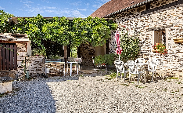 B_Property_For_Sale_in_France_with_Cle_France_Join_our_mailing_List_AMR00138_16