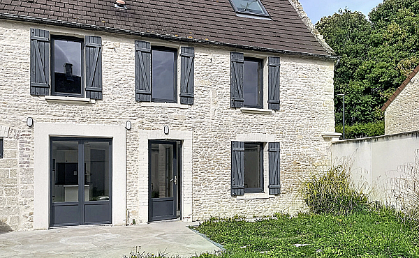 Impressive Family Home Property wit Garden