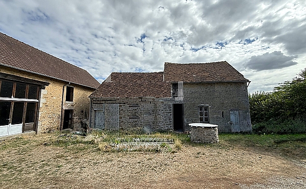 Property_For_Sale_in_France_with_Cle_France_Join_our_mailing_List_DJV06296b