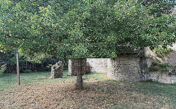 Property_For_Sale_in_France_with_Cle_France_Join_our_mailing_List_DJV06296n