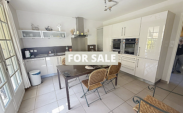 Property_For_Sale_in_France_with_Cle_France_Join_our_mailing_List_LNH13650_7.12