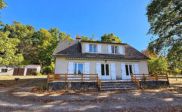 Property_For_Sale_in_France_with_Cle_France_Join_our_mailing_List_AMR00140_111407_1