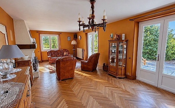 Property_For_Sale_in_France_with_Cle_France_Join_our_mailing_List_AMR00140_113014_1