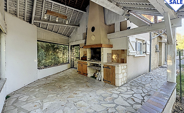 Property_For_Sale_in_France_with_Cle_France_Join_our_mailing_List_AXL06276_6.41