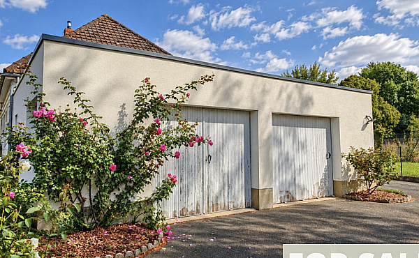 Property_For_Sale_in_France_with_Cle_France_Join_our_mailing_List_AXL06278_8.07