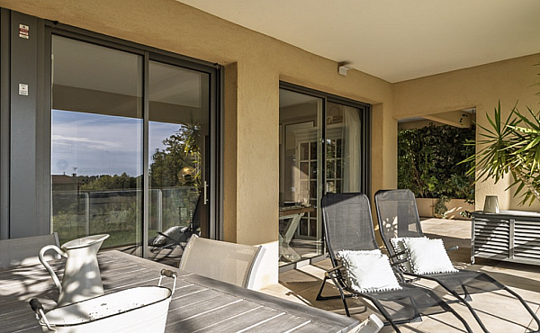 Property_For_Sale_in_France_with_Cle_France_Join_our_mailing_List_AXL06292_7.00