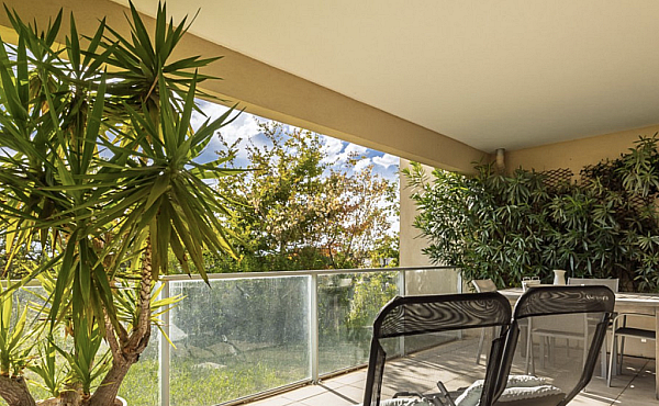 Property_For_Sale_in_France_with_Cle_France_Join_our_mailing_List_AXL06292_7.03