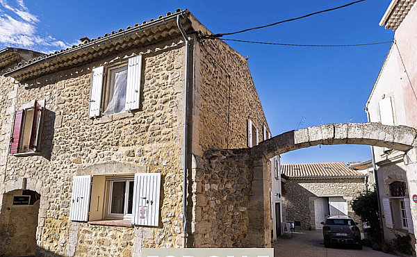 Property_For_Sale_in_France_with_Cle_France_Join_our_mailing_List_AXL06304_39.37