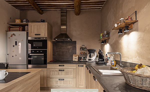 Property_For_Sale_in_France_with_Cle_France_Join_our_mailing_List_AXL06304_39.44