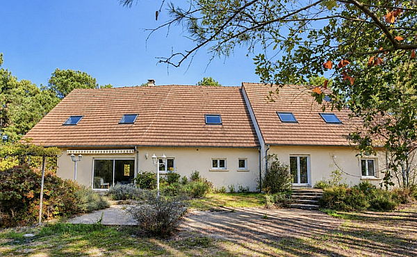 Property_For_Sale_in_France_with_Cle_France_Join_our_mailing_List_AXL06326_0.18