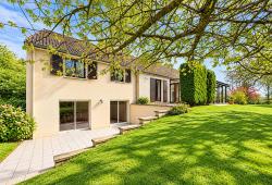 Detached House with Landscaped Gardens Near Mont-St-Michel