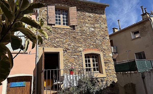 IProperty_For_Sale_in_France_with_Cle_France_Join_our_mailing_List_XRE00101_4358