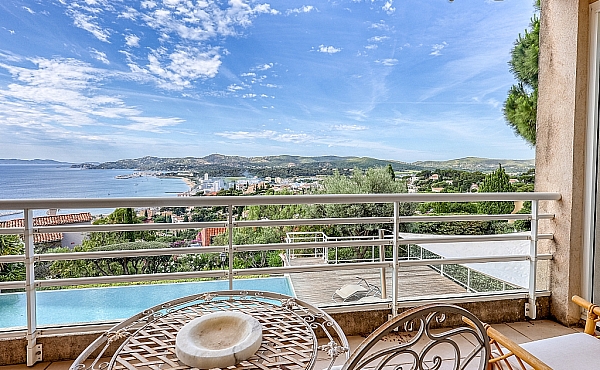 Property_For_Sale_in_France_with_Cle_France_Join_our_mailing_List_XRE00103_-11