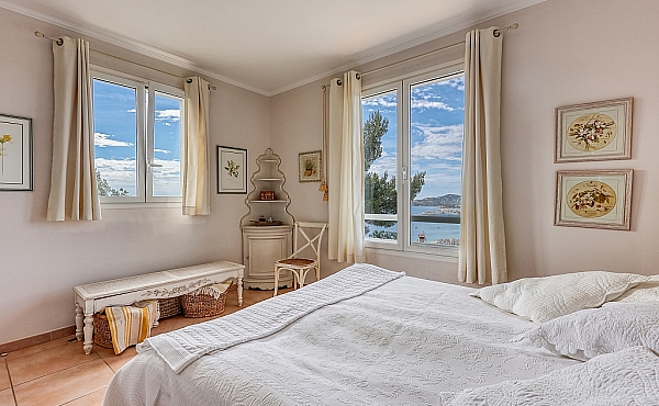 Property_For_Sale_in_France_with_Cle_France_Join_our_mailing_List_XRE00103_-3