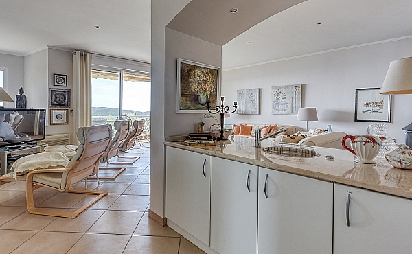 Property_For_Sale_in_France_with_Cle_France_Join_our_mailing_List_XRE00103_-6