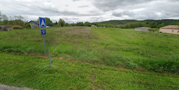 Building Plot of Land in a Sought After Location