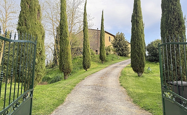 Property_For_Sale_in_France-with_Cle_France_Join_our_mailing_List_PSD4800374_5665