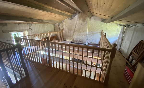Upstairs mezanine