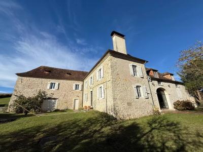 Beautiful Country Home With Outbuilding And Swimming Pool
