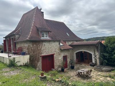 Beautiful Detached House With Independent Guest Gite