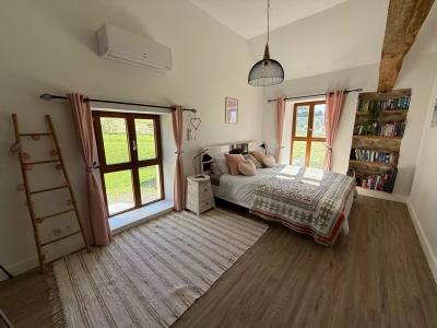 Beautiful Family House with Guest Gite and Pool