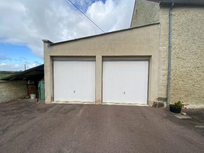 Detached Country House with Outbuilding