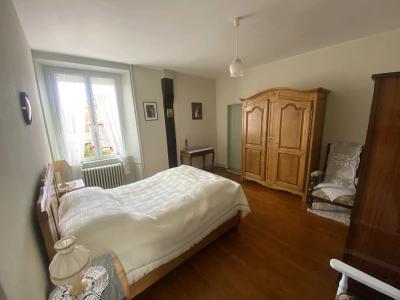 Detached Country House with Outbuilding