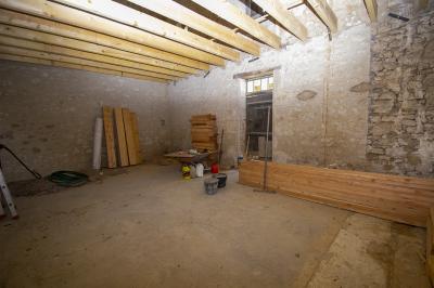 Traditional House to Renovate and Deveplop