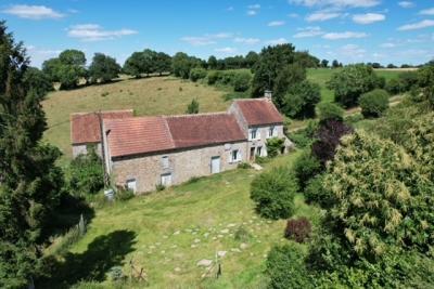 Detached Country House with Outbuilding