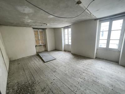 Town House with Huge Potential for Small Budget