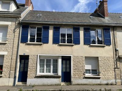 Town House with Neat Garden