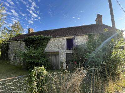 Detached House to Renovate with Garden