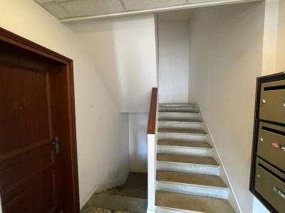 Second Floor Studio Apartment in Heart of Town