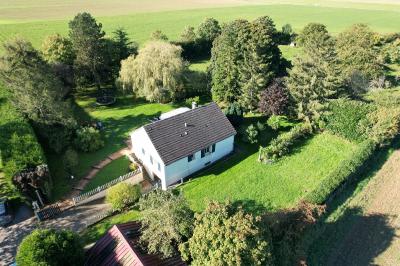 Detached Country House with Landscaped Garden