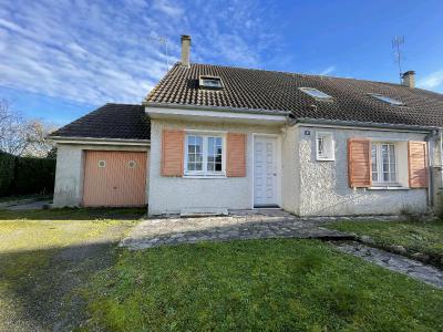 Traditional House with Garden