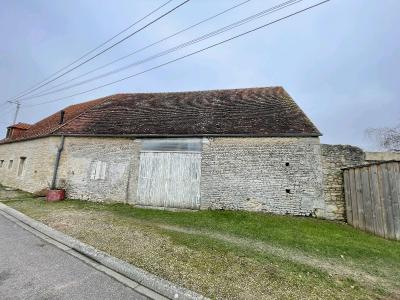 Detached Country House with Outbuilding