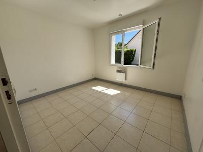 Detached House with Garden