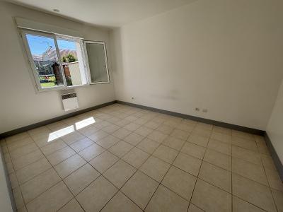 Detached House with Garden
