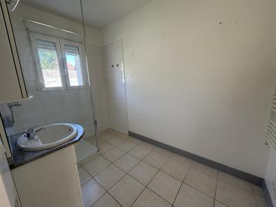 Detached House with Garden