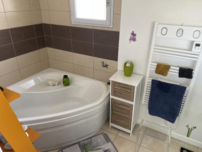 Detached House with Garden