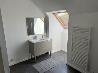 Detached House with Garden