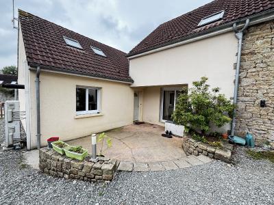 Lovely House with Pool and Large Garden