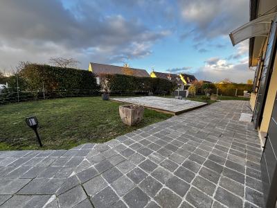 Detached House with Garden on Outskirts of Historic Town