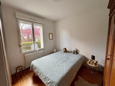 Detached House with Landscaped Garden