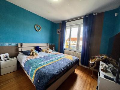 Detached House with Landscaped Garden