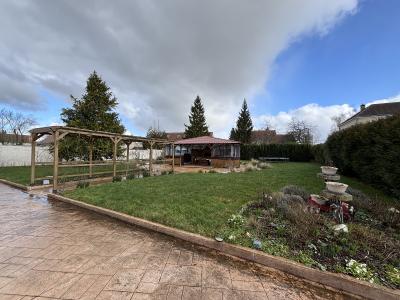 Detached House with Landscaped Garden