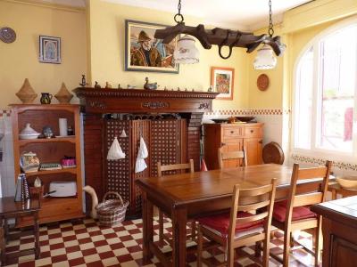 Beautiful House With Guest House And Garden