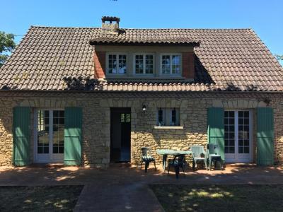 Detached Country House with Swimming Pool